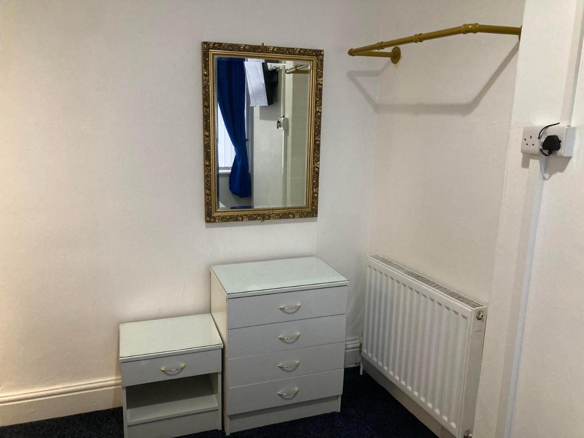 Agapi Apartment - Sea View Sleeps Ten Blackpool Exterior photo