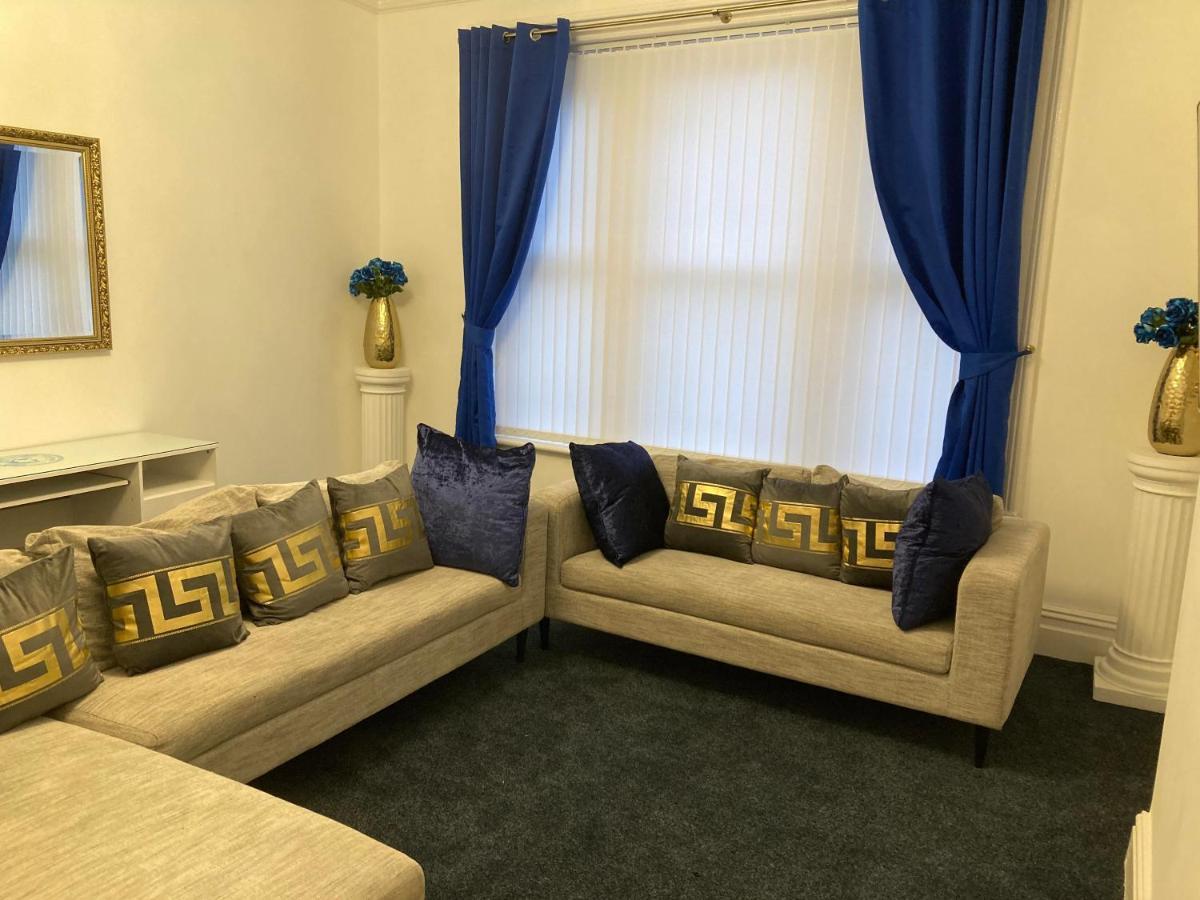 Agapi Apartment - Sea View Sleeps Ten Blackpool Exterior photo